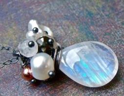 極品水晶排行 天然紫黃晶作為最流行的水晶