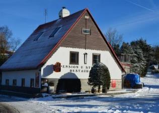 盤點瑞典奇異酒店 庫拉伯格燈塔酒店Falknätet只有一間大房