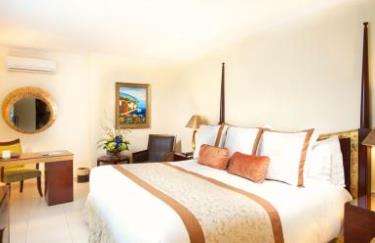 盤點瑞典奇異酒店 庫拉伯格燈塔酒店Falknätet只有一間大房