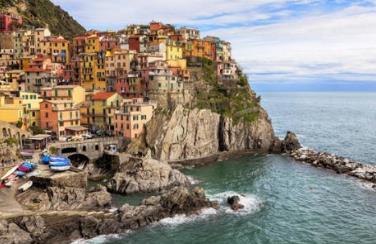 世界上最美小鎮 城堡小鎮布萊德集博物館餐館酒窖為一體