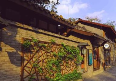 成都最好玩的地方推薦 錦里古街是當地非常知名的商業街