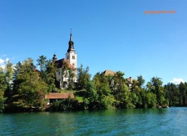 世界上最美小鎮 城堡小鎮布萊德集博物館餐館酒窖為一體