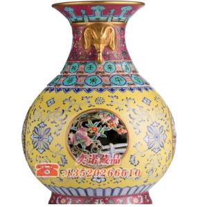 拍賣最貴的瓷器排行榜 追韓信圖梅瓶被稱為中國瓷器三絕之一