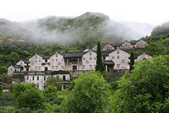 國內適合4月份出游的十大景點排行 黑龍江五大連池是國家AAAAA級旅游景區