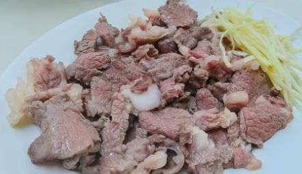 內(nèi)蒙古十大有名小吃 烤羊腿是內(nèi)蒙古招待客人的上等佳肴