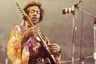 美國(guó)著名十大搖滾樂(lè)隊(duì) 大門樂(lè)隊(duì)The Doors是一支美國(guó)搖滾樂(lè)隊(duì)