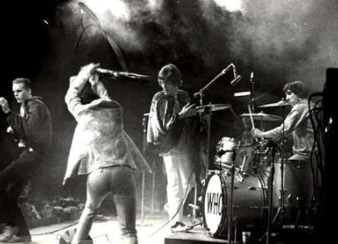 美國(guó)著名十大搖滾樂(lè)隊(duì) 大門樂(lè)隊(duì)The Doors是一支美國(guó)搖滾樂(lè)隊(duì)