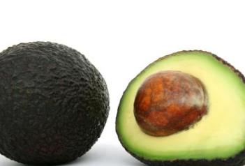 十大身體乳品牌排名 三豆牛油果質地輕盈不厚重