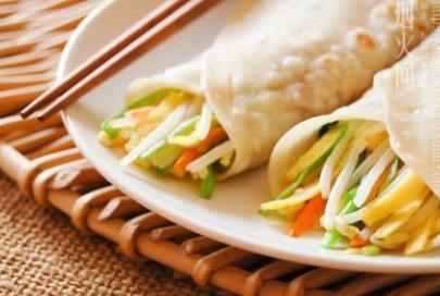 春餅品牌排行榜 滿園春餅色澤黃亮如金箔一般的觸感