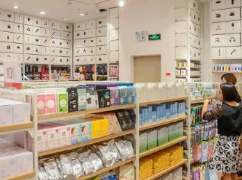 快時尚百貨十大品牌 眾客優品隸屬于香港德毅實業集團