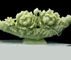 玉石十大品牌排行榜 鉑晶玉石是從事珠寶首飾研發大型珠寶企業