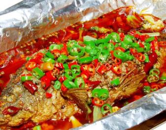 紙包魚十大品牌 天竹漁村紙包魚成立于2005年現(xiàn)有店面200余家