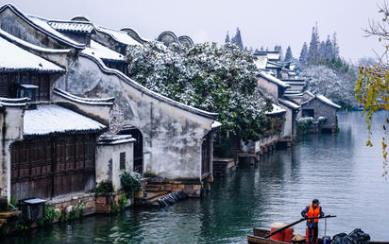 五一十大景點(diǎn) 上海迪士尼樂(lè)園是中國(guó)內(nèi)地首座迪士尼主題樂(lè)園