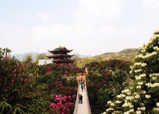 五一十大景點(diǎn) 上海迪士尼樂(lè)園是中國(guó)內(nèi)地首座迪士尼主題樂(lè)園