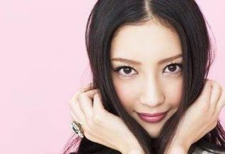 日本十大性感女明星 藤原紀(jì)香1992年獲日本小姐冠軍出道