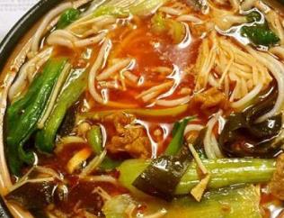 米線十大品牌 大梁雞丁米線備受人們喜愛和推崇