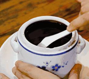 涼茶店十大品牌 鄧?yán)蠜霾枋青嚴(yán)蠜霾柽B鎖有限公司旗下的品牌