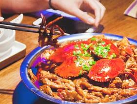 肉蟹煲排行榜 巴比酷肉蟹煲是一家個性十足的時尚餐廳
