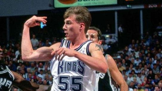 NBA歷史傳球最騷的球員排行榜 保羅無緣前五, 榜首白巧克力無爭議