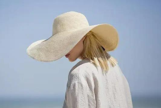 防曬霜用30倍的還是用50倍的好?防曬30倍和防曬50倍的區別 防曬霜用30倍的還是用50倍的好?防曬30倍和防曬50倍的區別