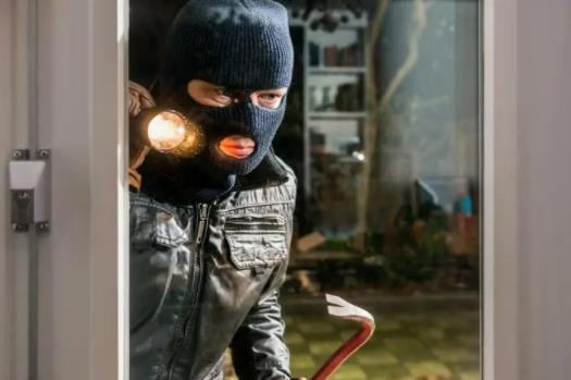 �ט�����С͵�Ų����������Ę�С͵�����ρ��