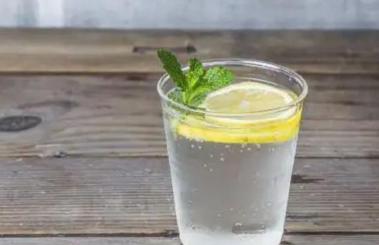 �ș���ˮ���̼�θ�᣿����ˮ��������Ȇ᣿