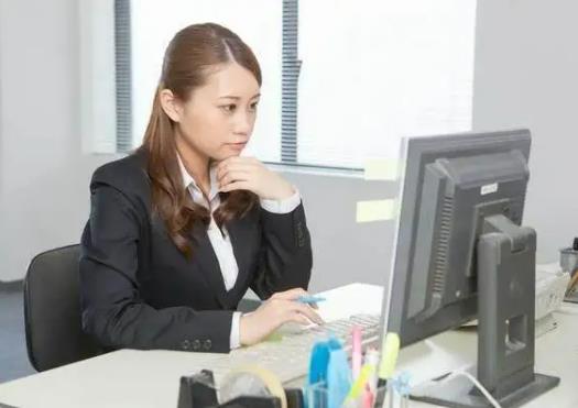 上班第一天就要簽勞動合同嗎?上班第一天不舒服可以請假嗎 上班第一天就要簽勞動合同嗎?上班第一天不舒服可以請假嗎