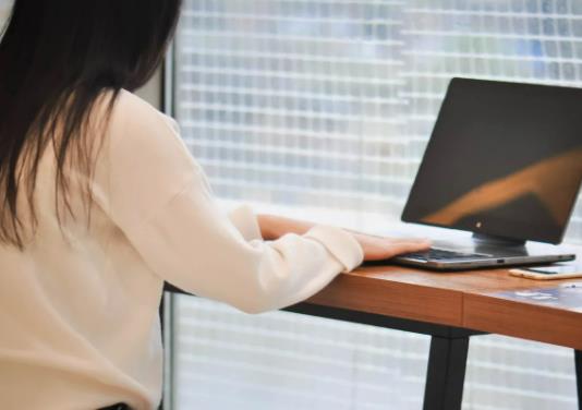 上班第一天就要簽勞動合同嗎?上班第一天不舒服可以請假嗎 上班第一天就要簽勞動合同嗎?上班第一天不舒服可以請假嗎