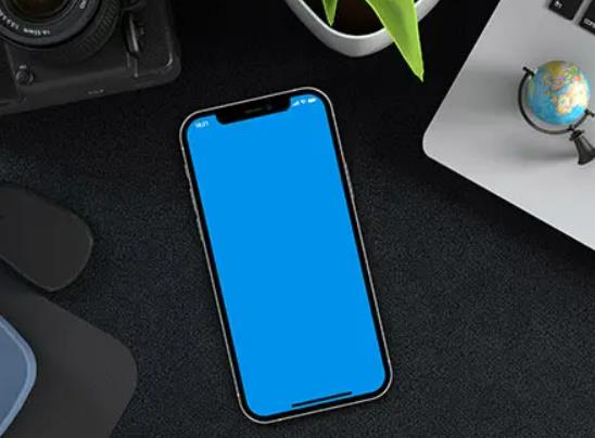 手機突然充不進電怎么辦?新手機還有50%的電直接充電好嗎 手機突然充不進電怎么辦?新手機還有50%的電直接充電好嗎