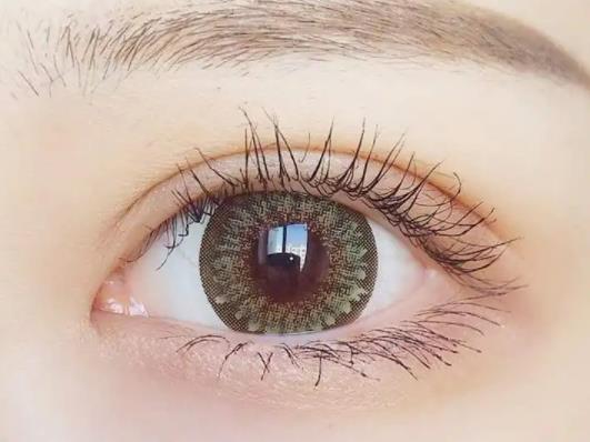 割完雙眼皮多久能化妝?雙眼皮疤痕疙瘩會消嗎 割完雙眼皮多久能化妝?雙眼皮疤痕疙瘩會消嗎