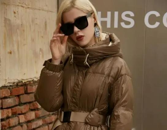 為什么叫黑金羽絨服?黑金羽絨服是不是很貴 為什么叫黑金羽絨服?黑金羽絨服是不是很貴