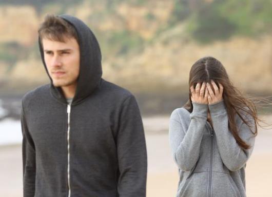 ǰ�β���ͺυsһֱϵ��ʲô��˼��Ů�����Ӽ�ǰ�΁GĘ��