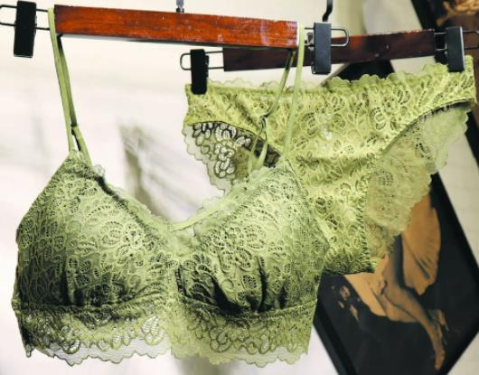 ��(n��i)�����������c(di��n)�o�᣿?j��)?n��i)����һ�c(di��n)�c(di��n)�o�Ǻ��m�Ć�