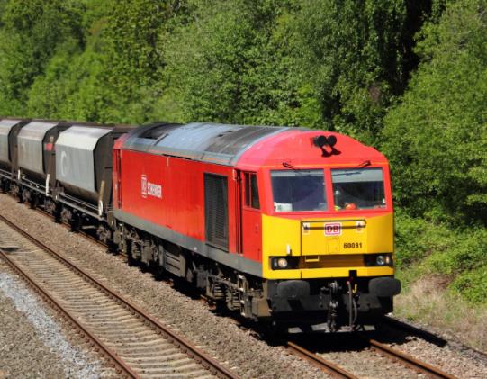 火車硬臥上鋪怎么判斷是左還是右?火車硬臥上鋪能坐起來嗎 火車硬臥上鋪怎么判斷是左還是右?火車硬臥上鋪能坐起來嗎