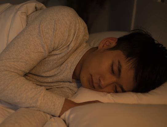 每天睡4個小時就睡不著了咋回事?每天睡4個小時會不會猝死 每天睡4個小時就睡不著了咋回事?每天睡4個小時會不會猝死