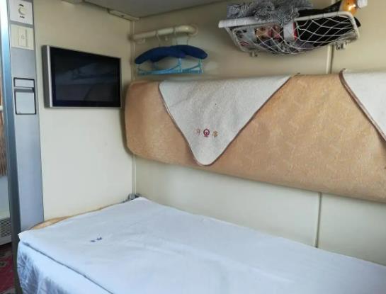 火車硬臥上鋪空間有多大?硬臥怎么找鋪位 火車硬臥上鋪空間有多大?硬臥怎么找鋪位
