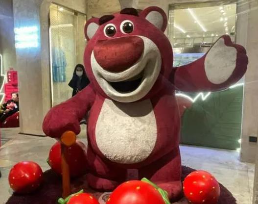 女生為什么喜歡草莓熊?聞多了草莓熊的香味會中毒嗎 女生為什么喜歡草莓熊?聞多了草莓熊的香味會中毒嗎