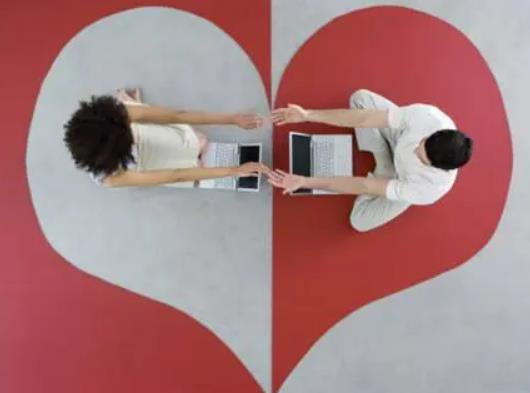 異地戀接吻神器你會買嗎?異地戀接吻神器是不是智商稅 異地戀接吻神器你會買嗎?異地戀接吻神器是不是智商稅