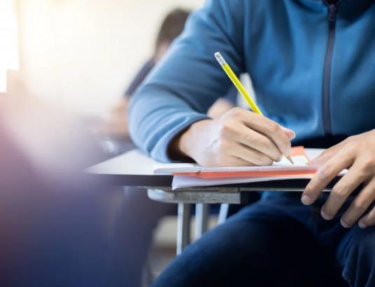 考試前送什么寓意好?考試適合穿什么顏色的衣服 考試前送什么寓意好?考試適合穿什么顏色的衣服