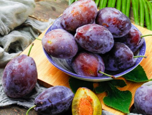 ��÷�Ǹ���߀�ǵ���ˮ������÷�İ�ɫ��ĩ�ж���