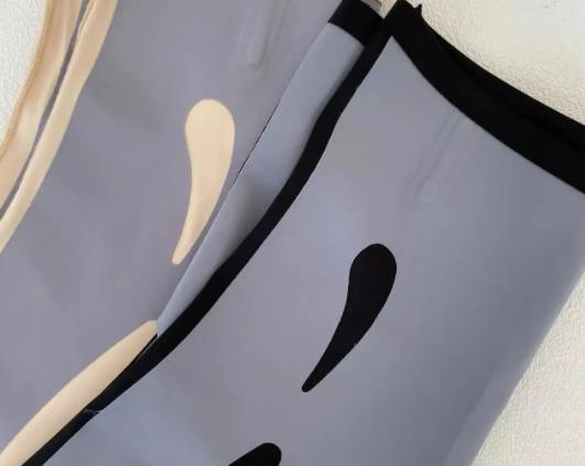 懸浮褲外穿怎么搭配上衣?懸浮褲穿上會卷邊嗎 懸浮褲外穿怎么搭配上衣?懸浮褲穿上會卷邊嗎