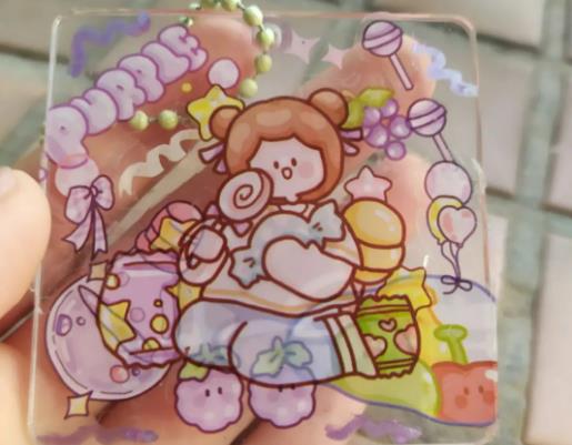 咕卡上面的鏈子怎么解開取下來?咕卡上面的膜怎么撕 咕卡上面的鏈子怎么解開取下來?咕卡上面的膜怎么撕