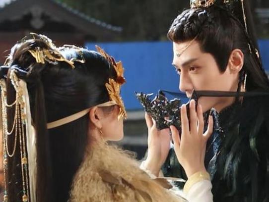 長月燼明葉冰裳喜歡蕭凜嗎?長月燼明葉冰裳哪一集黑化 長月燼明葉冰裳喜歡蕭凜嗎?長月燼明葉冰裳哪一集黑化