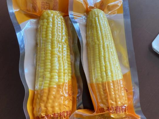 真空玉米帶著袋子煮有毒嗎?真空玉米一般保質(zhì)期幾年 真空玉米帶著袋子煮有毒嗎?真空玉米一般保質(zhì)期幾年