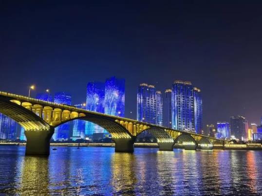 五一去長(zhǎng)沙怎么玩好?五月去長(zhǎng)沙旅游要帶什么 五一去長(zhǎng)沙怎么玩好?五月去長(zhǎng)沙旅游要帶什么