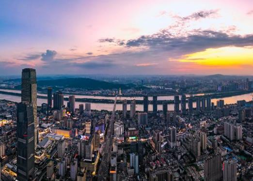 2023年長(zhǎng)沙熱的時(shí)候要熱幾個(gè)月?湖南長(zhǎng)沙一般幾月天氣會(huì)熱起來 2023年長(zhǎng)沙熱的時(shí)候要熱幾個(gè)月?湖南長(zhǎng)沙一般幾月天氣會(huì)熱起來