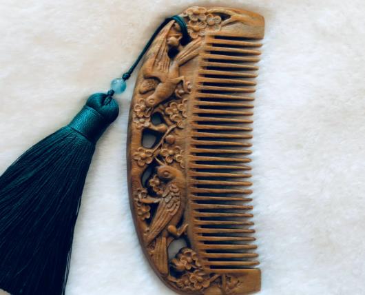 檀木梳子斷了怎么修復(fù)?檀木梳子為什么容易斷 檀木梳子斷了怎么修復(fù)?檀木梳子為什么容易斷