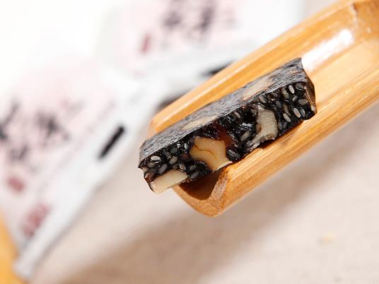 阿膠會(huì)不會(huì)越吃濕氣越重?剛開始吃阿膠有啥反應(yīng) 阿膠會(huì)不會(huì)越吃濕氣越重?剛開始吃阿膠有啥反應(yīng)