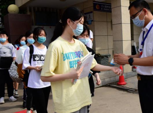 高考是打亂的還是在本校考?高考是不是在自己學校考 高考是打亂的還是在本校考?高考是不是在自己學校考