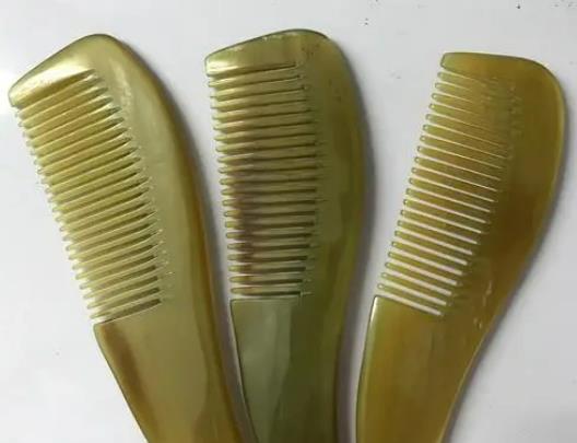 牛角梳什么樣的好?牛角梳燒了后怎樣辨別 牛角梳什么樣的好?牛角梳燒了后怎樣辨別